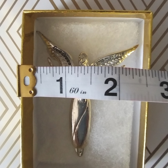 Guardian Angel Pin Brooch for Grandmothers - Picture 5 of 12